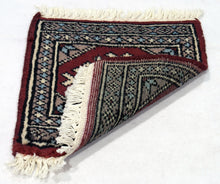 Carica l'immagine nel visualizzatore di Gallery, Tappetino Piccolo Lana Merinos Islamabad - 30x30 Cm (GalleriaFarah1970)