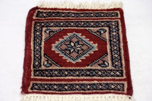 Carica l'immagine nel visualizzatore di Gallery, Tappetini Lana Merinos - 30x30 Cm