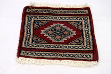 Carica l'immagine nel visualizzatore di Gallery, Tappetino Piccolo Lana Merinos Islamabad - 30x30 Cm (GalleriaFarah1970)