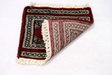 Carica l'immagine nel visualizzatore di Gallery, Tappetino Piccolo Lana Merinos Islamabad - 30x30 Cm (GalleriaFarah1970)