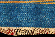 Load image into Gallery viewer, Kilim indiano autentico moderno e originale, 90x60 cm