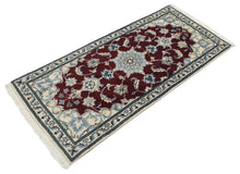 Carica l'immagine nel visualizzatore di Gallery, 140x65 CM Tappeto Autentico Originale Annodato a Mano Con Certificato