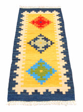 Carica l'immagine nel visualizzatore di Gallery, Kilim Autentico, Originale e Fatto a Mano Ideale 120x60 CM