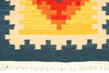 Carica l'immagine nel visualizzatore di Gallery, Kilim Autentico, Originale e Fatto a Mano Ideale 120x60 CM