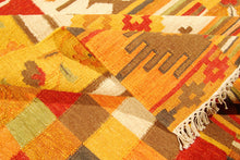 Load image into Gallery viewer, Original Authentic Hand Made Carpet 200x140 CM