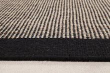 Lade das Bild in den Galerie-Viewer, Galleria Farah1970 - 200x140 CM Kilim Autentico, Originale e Fatto a Mano Ide