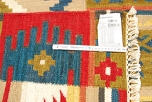 Lade das Bild in den Galerie-Viewer, Original Authentic Hand Made Carpet 200x140 CM