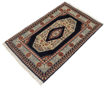Lade das Bild in den Galerie-Viewer, Carpet Tabriz 60 Raj Extra Thin - 110x65 Cm