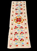 Carica l'immagine nel visualizzatore di Gallery, Kilim Indo Suzani Ghelem Alfombras Gipsy CM 160x60
