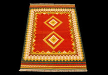 Lade das Bild in den Galerie-Viewer, Original Authentic Hand Made Carpet 200x140 CM