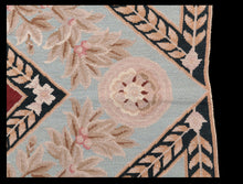 Lade das Bild in den Galerie-Viewer, Needle point Classic Floral French Style 245x155 CM Drawing Aubusson (Galleria Farah1970)