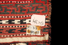 Lade das Bild in den Galerie-Viewer, Original Hand Made Rustic Kilim / Cicim 125x93 CM