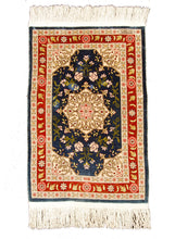 Lade das Bild in den Galerie-Viewer, 62x40 Cm Antico Tappeto Hereche / Hereke in seta 100%