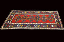 Carica l'immagine nel visualizzatore di Gallery, Authentic original hand knotted carpet 190x105 CM