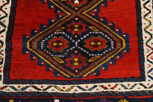 Lade das Bild in den Galerie-Viewer, Authentic original hand knotted carpet 190x105 CM
