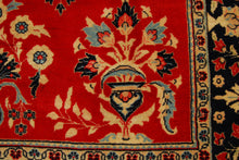 Lade das Bild in den Galerie-Viewer, 211x142 CM Authentic original hand knotted carpet
