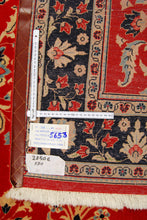 Lade das Bild in den Galerie-Viewer, 211x142 CM Authentic original hand knotted carpet