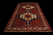 Load image into Gallery viewer, Qashqai Authentic original hand knotted carpet 290x166 CM