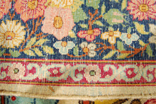 Lade das Bild in den Galerie-Viewer, 211x132 CM Authentic original hand knotted carpet