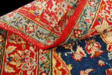 Lade das Bild in den Galerie-Viewer, 145x102 CM Authentic original hand knotted carpet