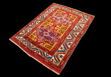 Lade das Bild in den Galerie-Viewer, Hand Made Turkye Carpets 165x125 CM