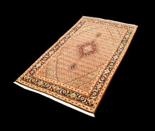Carica l'immagine nel visualizzatore di Gallery, Original Hand Made Carpets Tapis Teppich 165x97