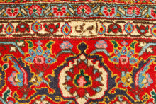 Lade das Bild in den Galerie-Viewer, Authentic original hand knotted carpet 365x275 CM