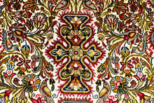 Lade das Bild in den Galerie-Viewer, 160x110 CM Authentic original hand knotted carpet