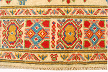 Carica l'immagine nel visualizzatore di Gallery, Hand knotted carpet Ghazni / Chubi - Beige Colors - 190x120 CM