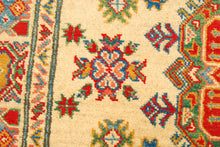 Lade das Bild in den Galerie-Viewer, Hand knotted carpet Ghazni / Chubi - Beige CM 185x125