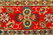 Lade das Bild in den Galerie-Viewer, Hand knotted carpet Ghazni / Chubi Beige / Red 200x155 CM