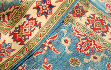 Lade das Bild in den Galerie-Viewer, Rectangular Hand knotted carpet Ghazni Chubi Colors Green 147x97 CM