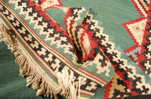Lade das Bild in den Galerie-Viewer, New Design Original Authentic Hand Made Kilim India 163x62 CM