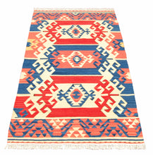 Lade das Bild in den Galerie-Viewer, Kilim Original Authentic Hand Made 153x97 CM