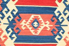 Lade das Bild in den Galerie-Viewer, Kilim Original Authentic Hand Made 153x97 CM