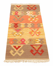 Lade das Bild in den Galerie-Viewer, Kilim Original Authentic Hand Made 120x60 CM