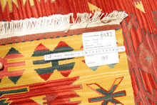 Lade das Bild in den Galerie-Viewer, Kilim Original Authentic Hand Made 188x125 CM