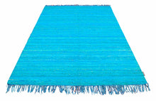 Lade das Bild in den Galerie-Viewer, New Design Original Authentic Hand Made kilim Silk India 230x160 CM