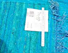 Lade das Bild in den Galerie-Viewer, New Design Original Authentic Hand Made kilim Silk India 230x160 CM