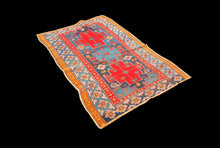 Carica l'immagine nel visualizzatore di Gallery, Hand made Antique Kazak / Shirvan / Kuba Caucasic Carpets CM 162x112