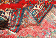 Carica l'immagine nel visualizzatore di Gallery, Original Hand Made Carpets Sarok 198x108 CM