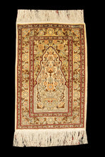 Lade das Bild in den Galerie-Viewer, Antico Tappeto Hereche / Hereke in seta 100% Misura 70x43
