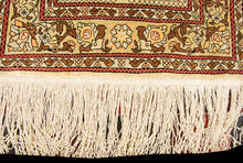 Lade das Bild in den Galerie-Viewer, Antico Tappeto Hereche / Hereke in seta 100% Misura 70x43