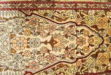 Lade das Bild in den Galerie-Viewer, Antico Tappeto Hereche / Hereke in seta 100% Misura 70x43