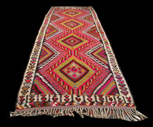 Carica l'immagine nel visualizzatore di Gallery, Original Hand Made Rustic Kilim / Afganistan Origin CM 400x148