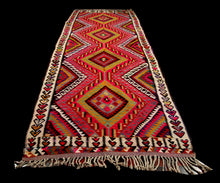 Carica l'immagine nel visualizzatore di Gallery, Original Hand Made Rustic Kilim / Afganistan Origin CM 400x148