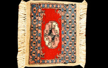 Lade das Bild in den Galerie-Viewer, Tappeto Autentico Originale Annodato a Mano Kashmir Pakistan 30x30 CM