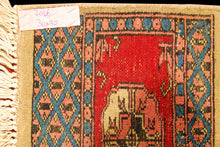 Lade das Bild in den Galerie-Viewer, Tappeto Autentico Originale Annodato a Mano Kashmir Pakistan 30x30 CM
