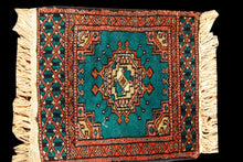 Carica l'immagine nel visualizzatore di Gallery, Tappeto Autentico Originale Annodato a Mano Kashmir Pakistan 30x30 CM