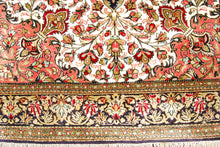 Carica l'immagine nel visualizzatore di Gallery, Authentic original hand knotted carpet 157x105 CM